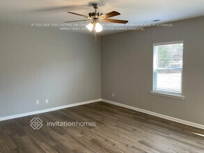 532 Almere Dr in Hampton, GA - Foto de edificio - Building Photo