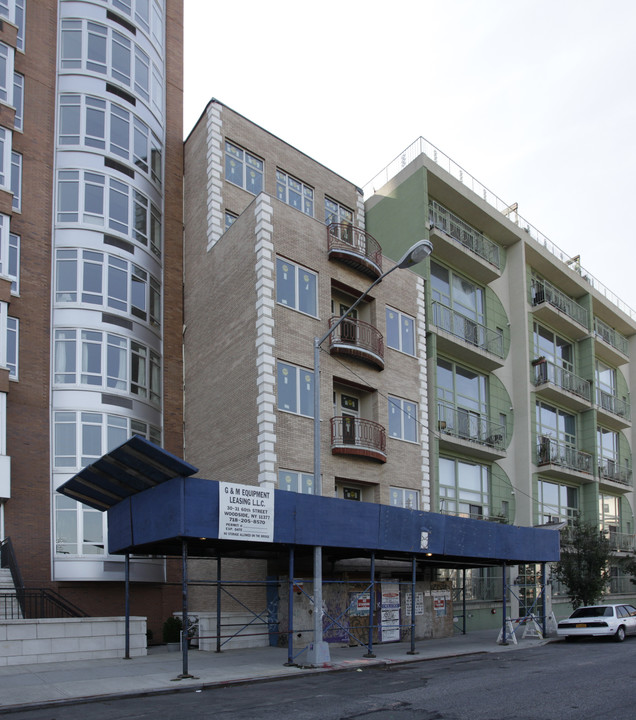 14 Bayard St in Brooklyn, NY - Foto de edificio