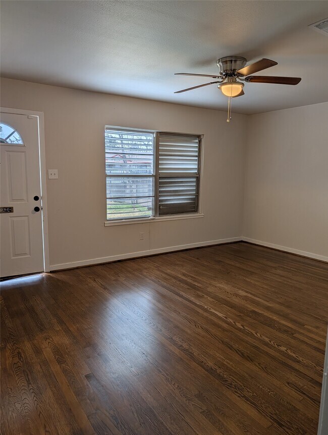 6709 Cotton Dr in Houston, TX - Building Photo - Building Photo