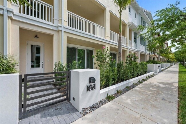 5273 Beckman Ter in Palm Beach Gardens, FL - Building Photo - Building Photo