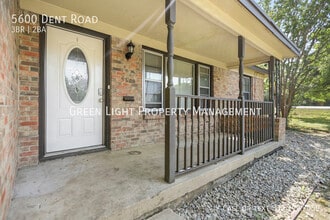 5600 Dent Rd in Fort Worth, TX - Building Photo - Building Photo