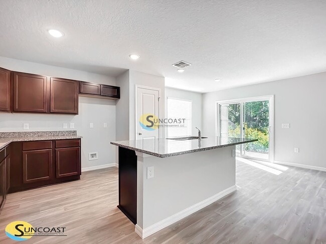 6782 Jammes Rd in Jacksonville, FL - Building Photo - Building Photo