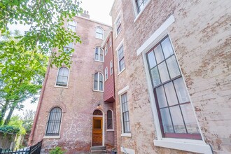 225 Orchard St in Cincinnati, OH - Foto de edificio - Building Photo