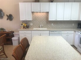 9601 Spanish Moss Way in Bonita Springs, FL - Building Photo