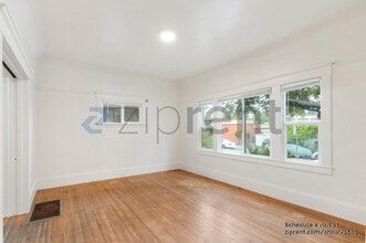 5369 Manila Ave in Oakland, CA - Building Photo - Building Photo