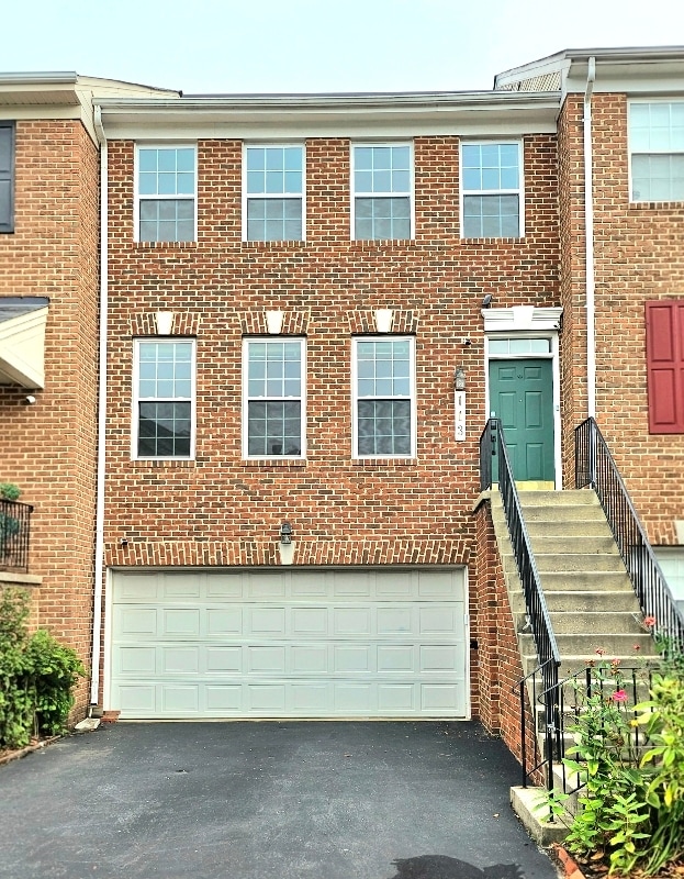 property at 113 Longpoint Way