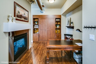 10111 Inverness Main St in Englewood, CO - Building Photo - Building Photo
