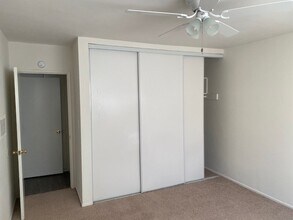 400 N Mentor Ave in Pasadena, CA - Building Photo - Building Photo