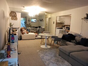 53 St Paul St, Unit 3 in Brookline, MA - Building Photo - Building Photo