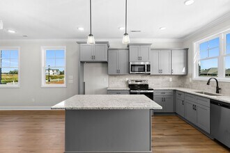 241 Susan Lynn Dr in Hazel Green, AL - Building Photo - Building Photo