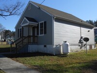 10211 Melvin B Alsbrook Ave in McKenney, VA - Foto de edificio - Building Photo