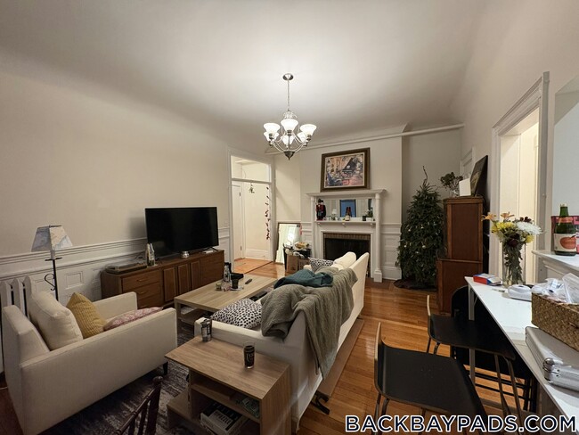 366 Commonwealth Ave