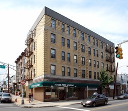 519 Central Ave in Jersey City, NJ - Foto de edificio - Building Photo