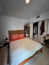 42 Saint Botolph St, Unit 4 in Boston, MA - Building Photo - Building Photo