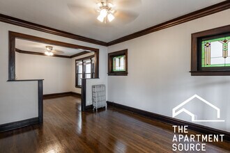 3823 N Drake Ave, Unit 1 in Chicago, IL - Foto de edificio - Building Photo