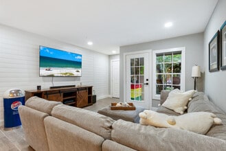 7424 Vista Way in Bradenton, FL - Building Photo - Building Photo