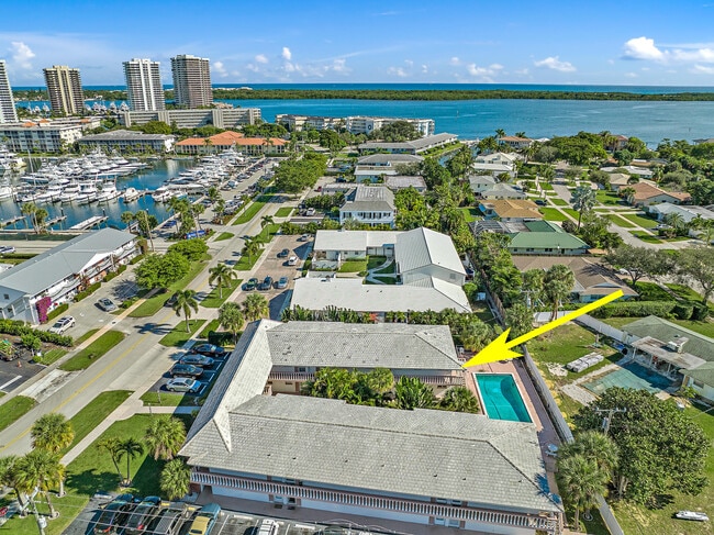 148 Yacht Club Dr