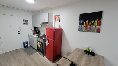 6105 Palisade Ave, Unit G in West New York, NJ - Building Photo - Building Photo