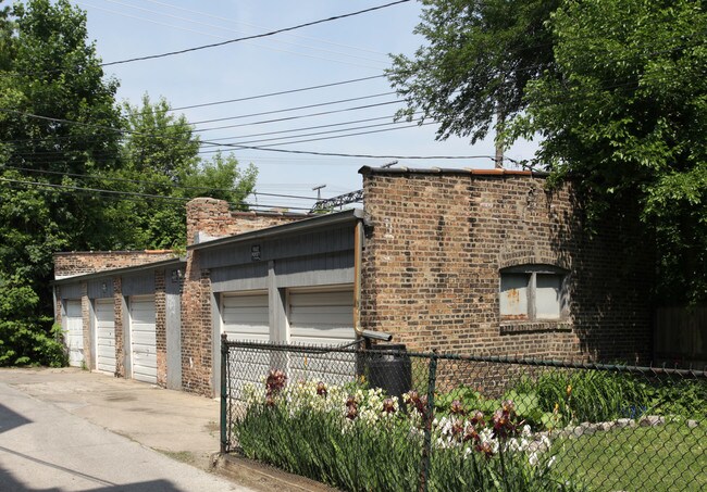 5448 S Cornell Ave in Chicago, IL - Building Photo - Building Photo