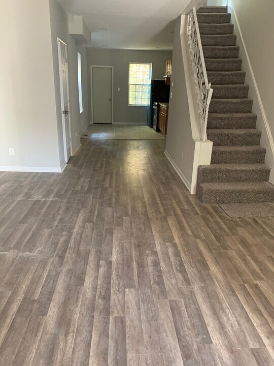 6114 Belfield Ave in Philadelphia, PA - Building Photo