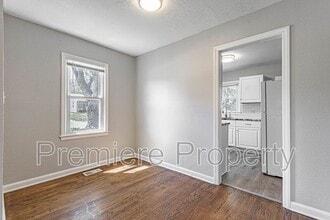 10516 E 26th St S in Independence, MO - Building Photo - Building Photo