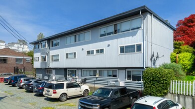Rucker Court Apartments in Everett, WA - Foto de edificio - Building Photo