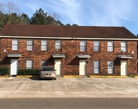 46038 Rufus Bankston Rd in Hammond, LA - Foto de edificio - Building Photo