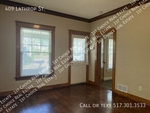 409 Lathrop St in Lansing, MI - Building Photo - Building Photo