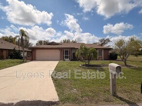 25043 Palisade Rd in Punta Gorda, FL - Building Photo - Building Photo