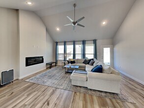 1124 Betten Bronco Dr in Haslet, TX - Building Photo - Building Photo