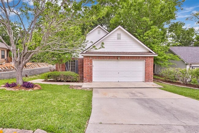 108 Harbour Town Cir in Montgomery, TX - Building Photo - Building Photo