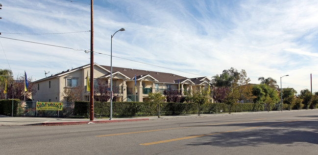 Sylmar Villas Apartments