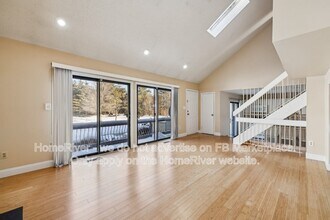 18 Woodhill St in Franklin Township, NJ - Building Photo - Building Photo