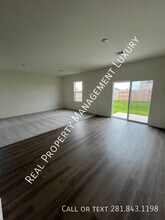 5903 Grantgrala Dr in Katy, TX - Building Photo - Building Photo