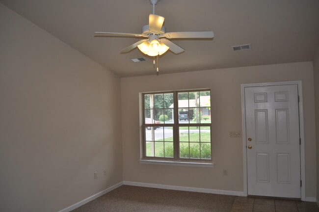 13930 Maugansville Rd in Maugansville, MD - Building Photo - Building Photo