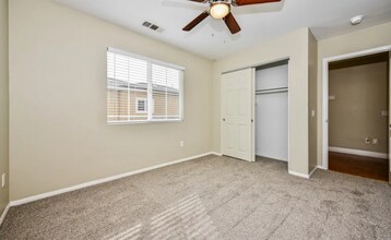 9175 S Cullen Wy in Inglewood, CA - Building Photo - Building Photo