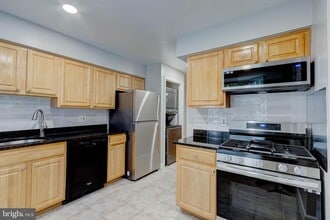 3934 Chesterwood Dr in Silver Spring, MD - Building Photo - Building Photo