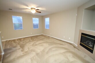 5819 Witt Ct in Elk Grove, CA - Building Photo - Building Photo