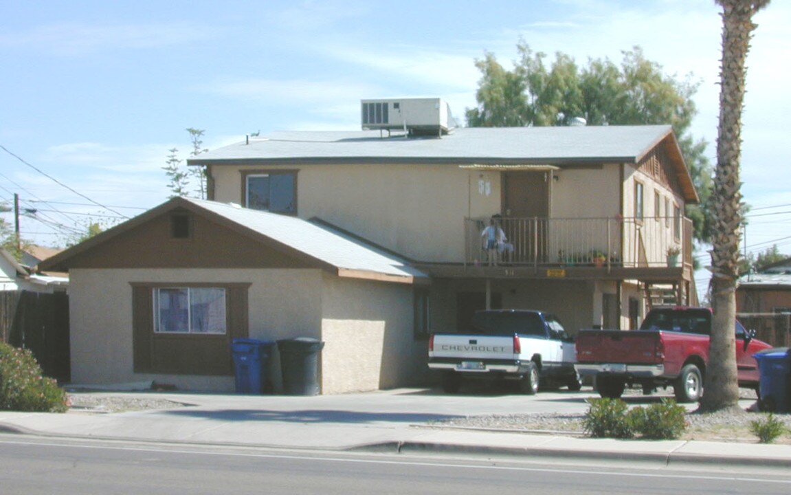 Kent Manor in Mesa, AZ - Building Photo