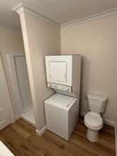 208 S Arch St, Unit C in Fremont, OH - Foto de edificio - Building Photo