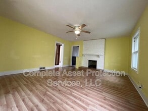 825 E Cleveland Ave in Hobart, IN - Building Photo - Building Photo