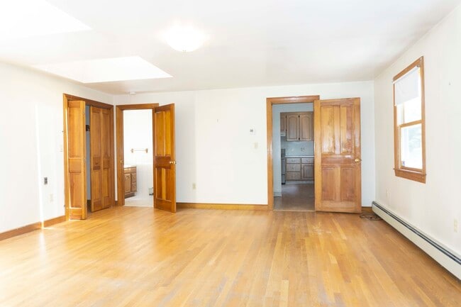 21 Shepard St, Unit 1 in Boston, MA - Building Photo - Building Photo