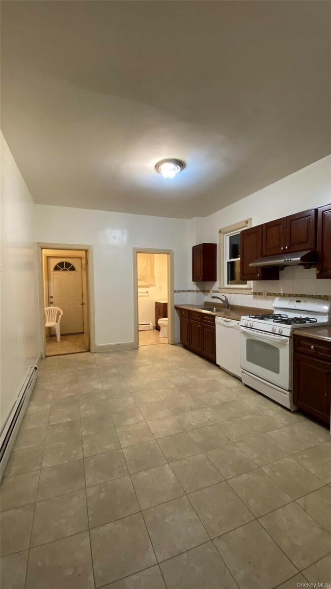 38 Yonkers Ave in Yonkers, NY - Building Photo - Building Photo