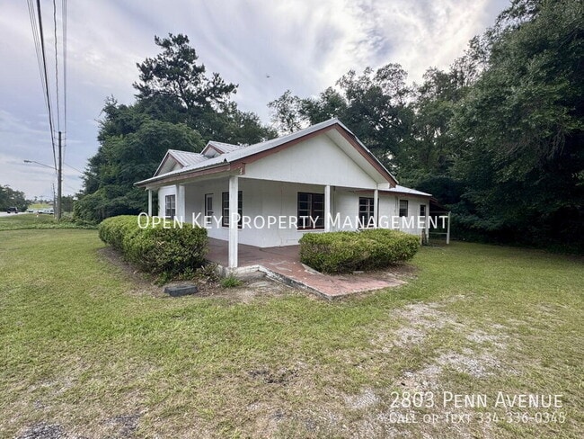 2803 Penn Ave in Marianna, FL - Building Photo - Building Photo