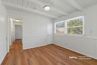 18601 Keswick St, Unit B in Los Angeles, CA - Building Photo - Building Photo