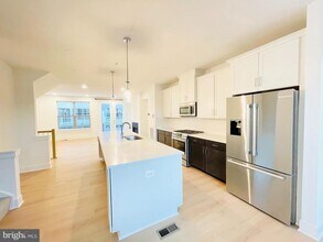 4945 Purdy Aly in Rockville, MD - Building Photo - Building Photo