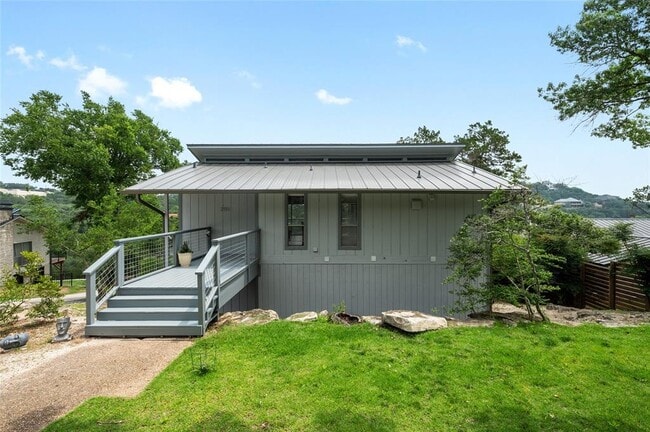 property at 2711 Trail Of Madrones