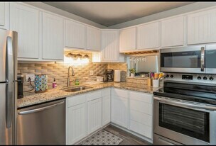 1100 E 6th St, Unit 2 in Des Moines, IA - Building Photo