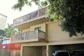 1516 Lincoln Ave in San Rafael, CA - Building Photo - Building Photo