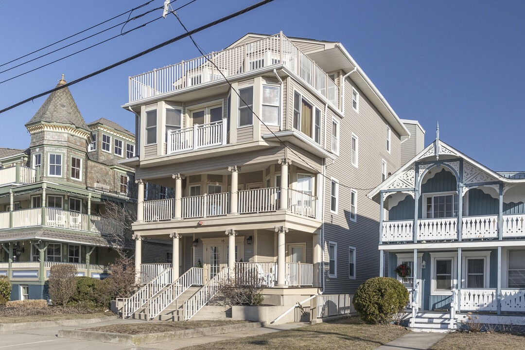 15 Main Ave in Ocean Grove, NJ - Foto de edificio